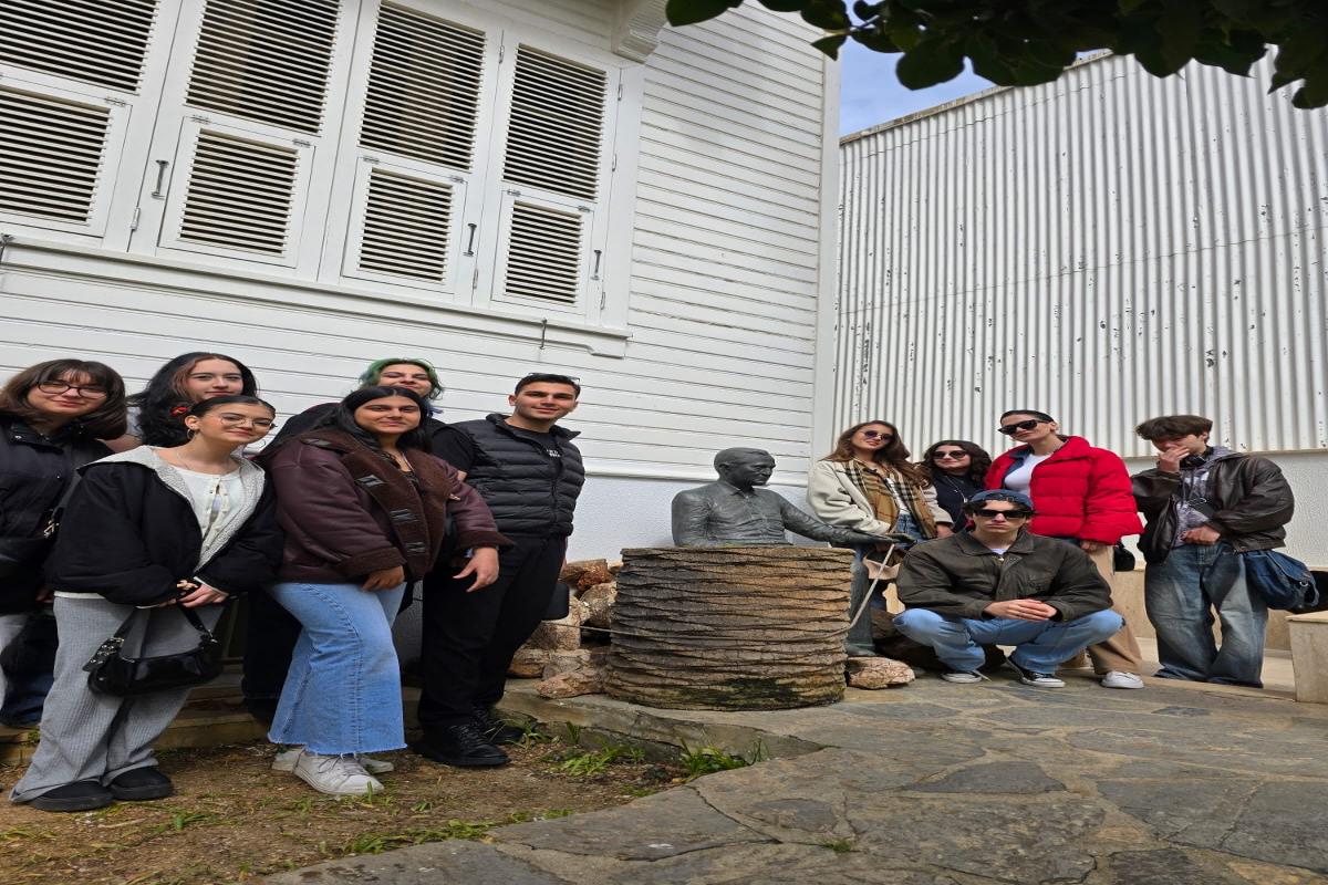 &Ouml;zel &Uuml;sk&uuml;dar Birey Anadolu Lisesi