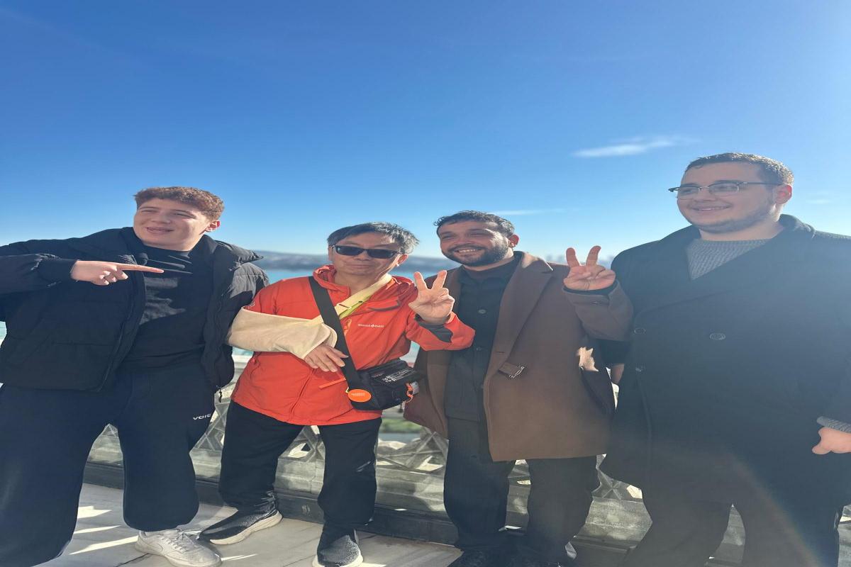 &Ouml;zel &Uuml;sk&uuml;dar Birey Anadolu Lisesi