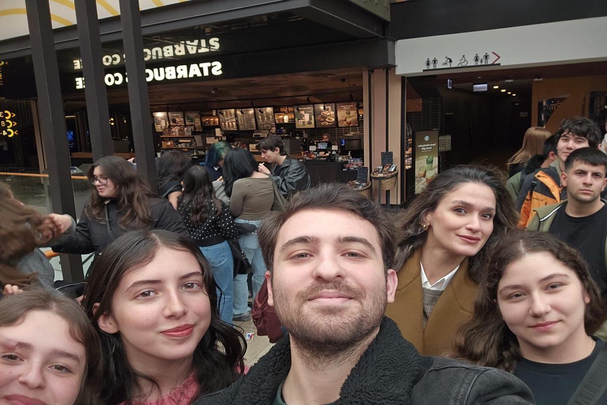 &Ouml;zel &Uuml;sk&uuml;dar Birey Anadolu Lisesi