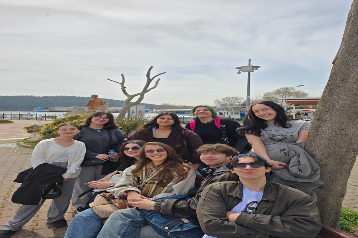 &Ouml;zel &Uuml;sk&uuml;dar Birey Anadolu Lisesi