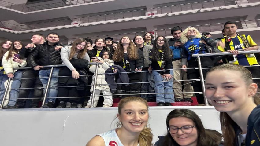 FENERBAHÇE & BAHÇELİEVLER KADIN VOLEYBOL MAÇI